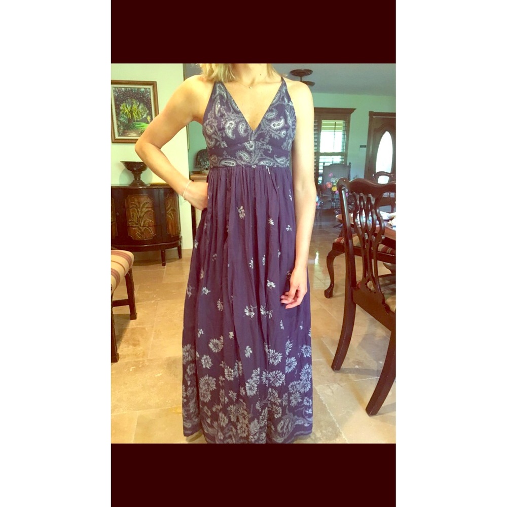 Maxi Blue Dress with patterns